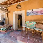 Bleu - Paradis De Provence * Le Pin (Gard)